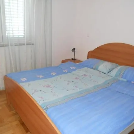Ara-gori Apartman Baška